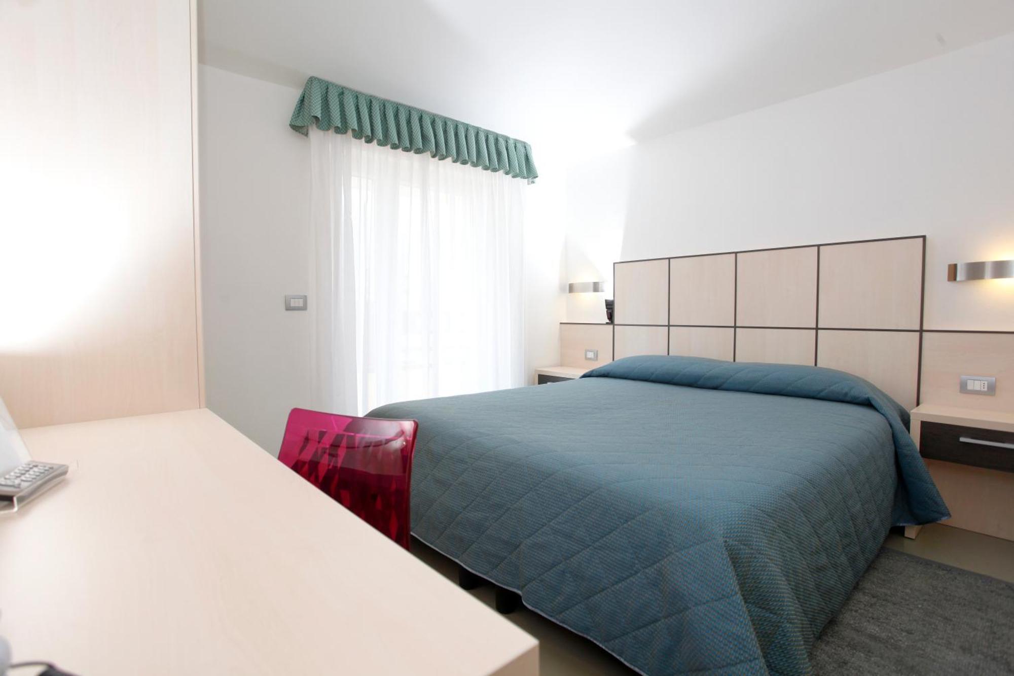 Hotel Miorelli Torbole Sul Garda Exterior photo