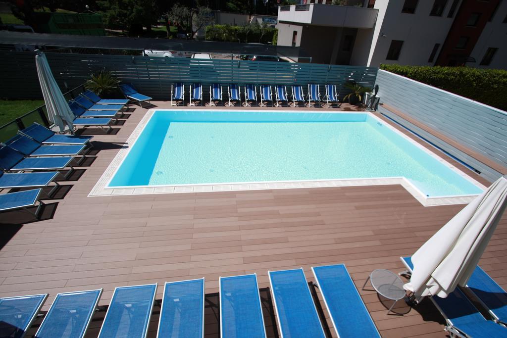 Hotel Miorelli Torbole Sul Garda Exterior photo